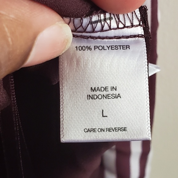 Tie-Neck Halter Blouse - Picture 6 of 7